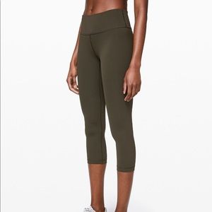 New Lululemon wunder under crop